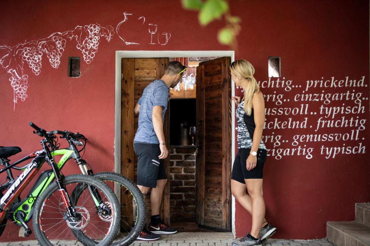 Wiener Kellerstoeckl - Das 13Er Eltendorf Luaran gambar
